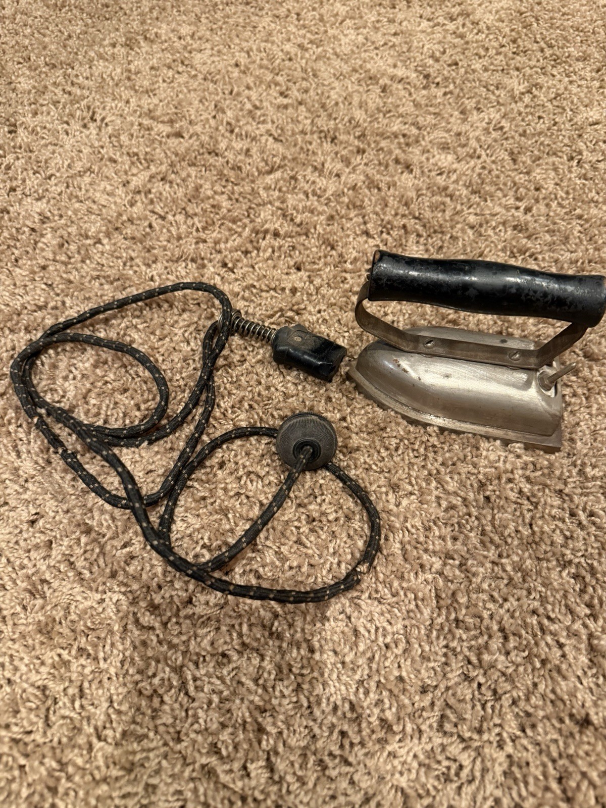 Vintage Travel Iron Sears Roebuck & Company 100-130 Volt Tested Works