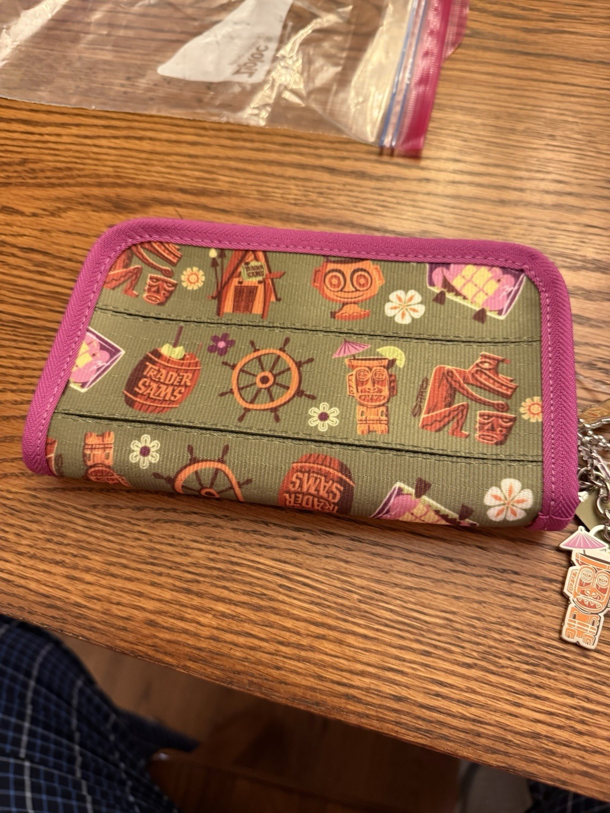 Disney Trader Sam's Harvey's Classic Wallet, SHAG for Wondergroung Gallery