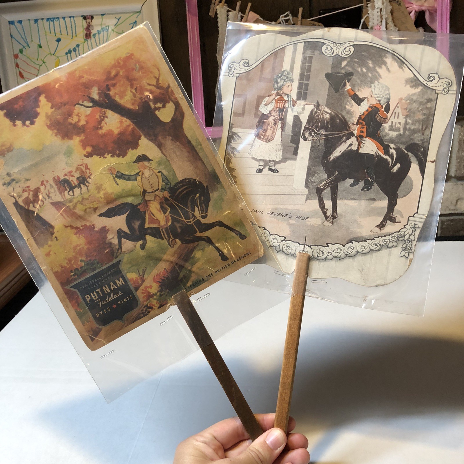 1920s Putnam Fan ESCAPING BRITISH DRAGOONS Paul Revere’s Ride Ad Lancaster KWZ