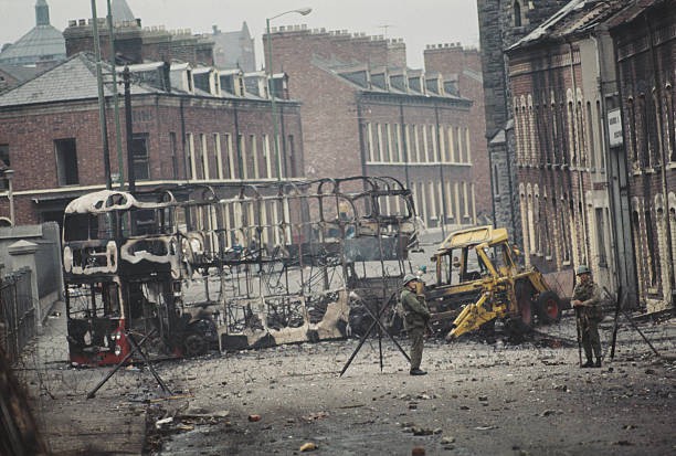 British Troops On Streets Of Belfast 1969 OLD PHOTO