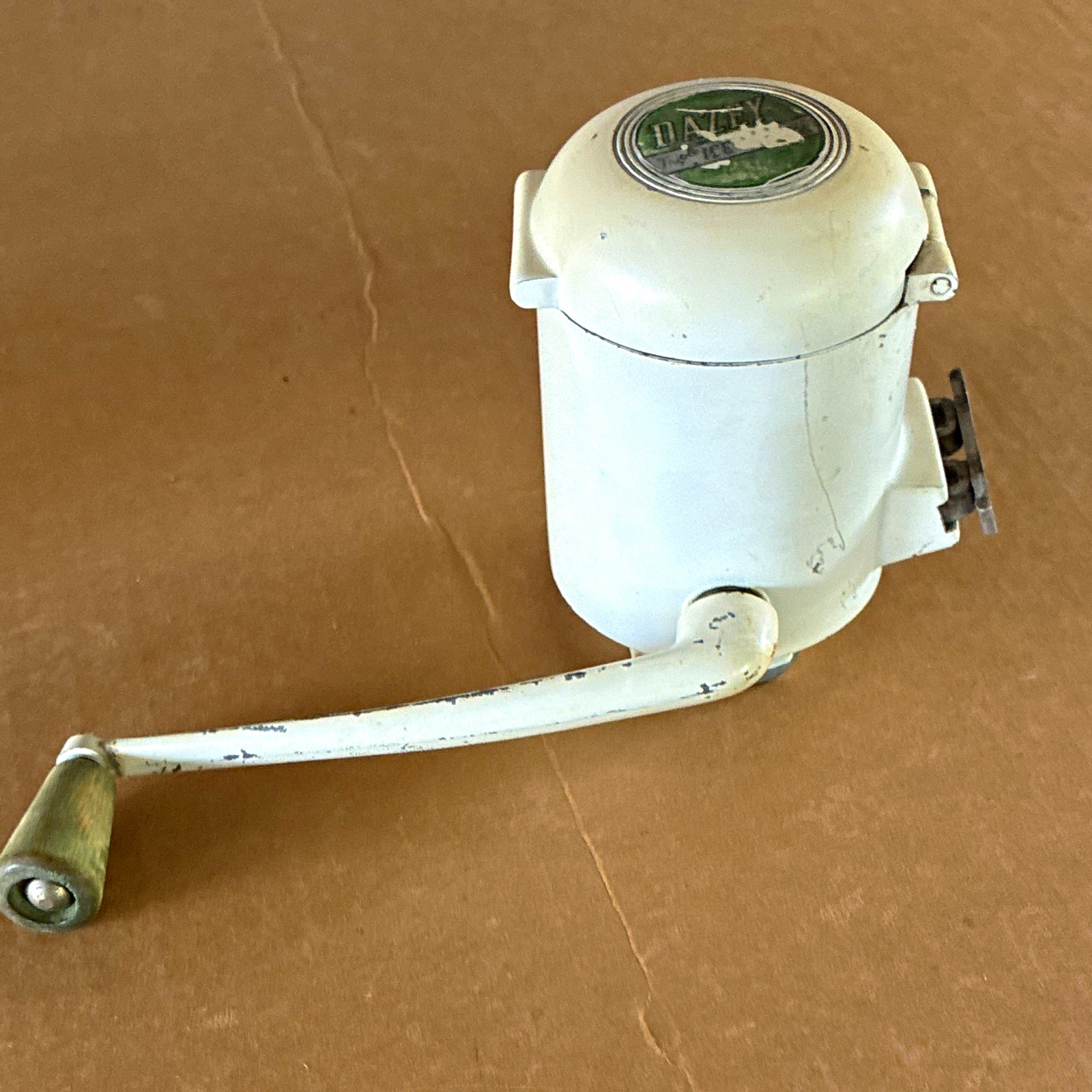 Dazey Manual Ice Crusher White Painted Metal, Dazey Ice Crusher Model