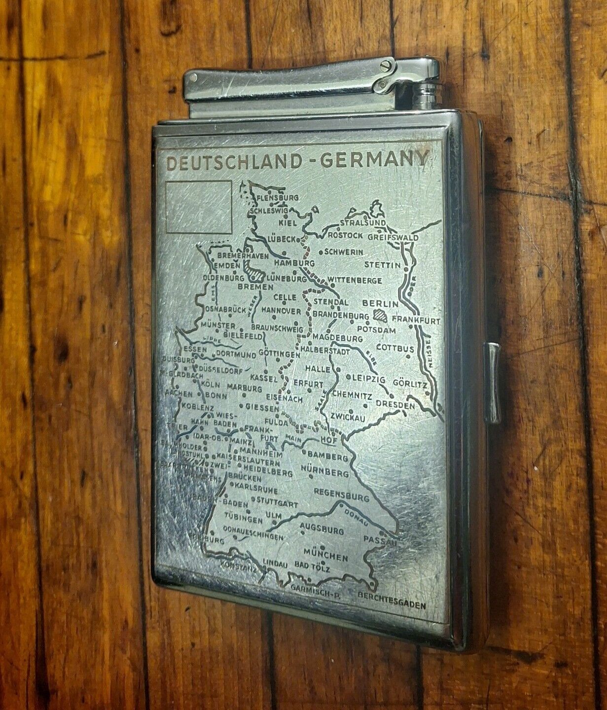 Duetschland-Germany & UNITED STATES WW2 Crigarette Case Antique Vintage Collect