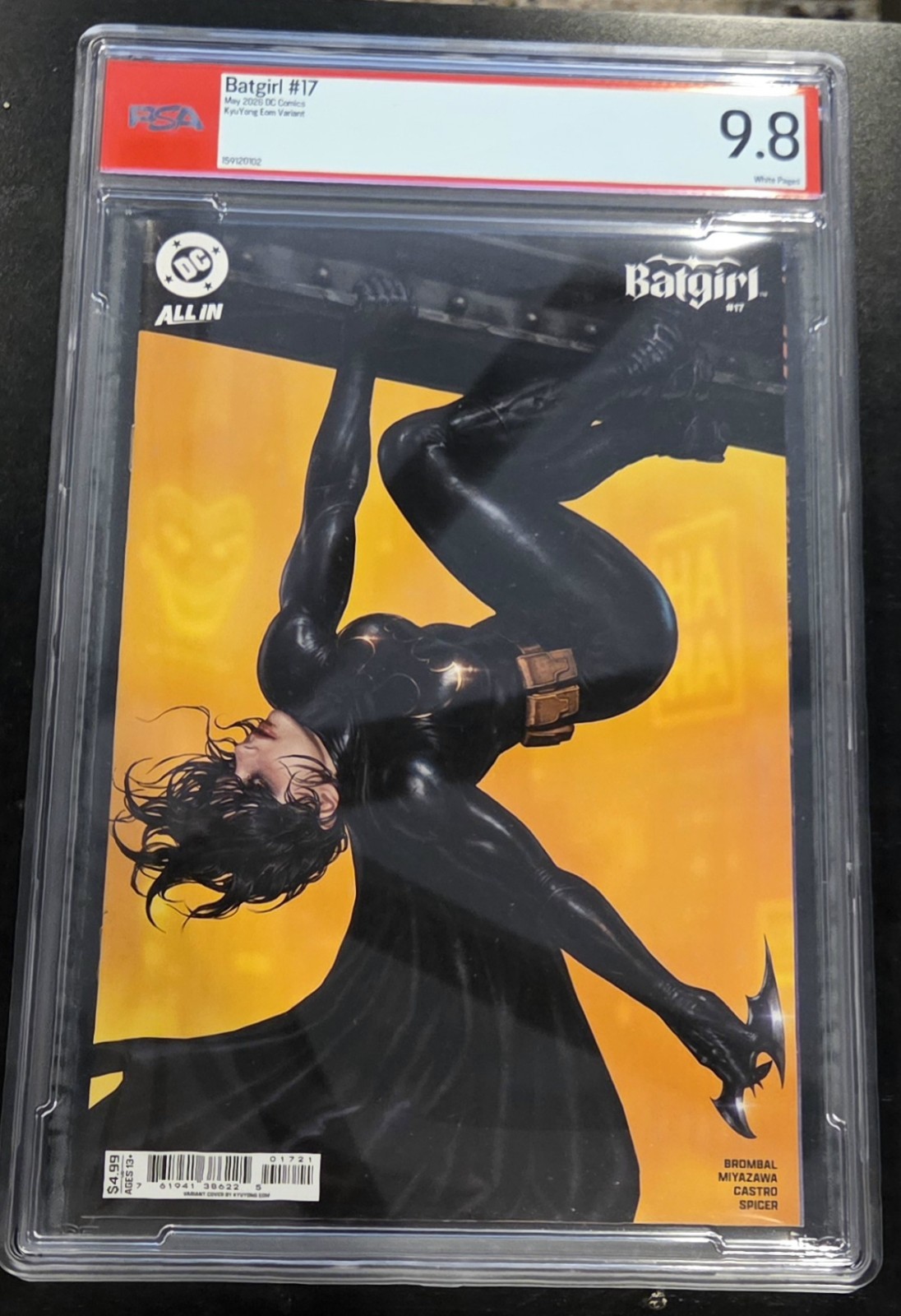 DC Comics Graded  Batgirl #17 Kyuyong Eom Variant PSA 9.8