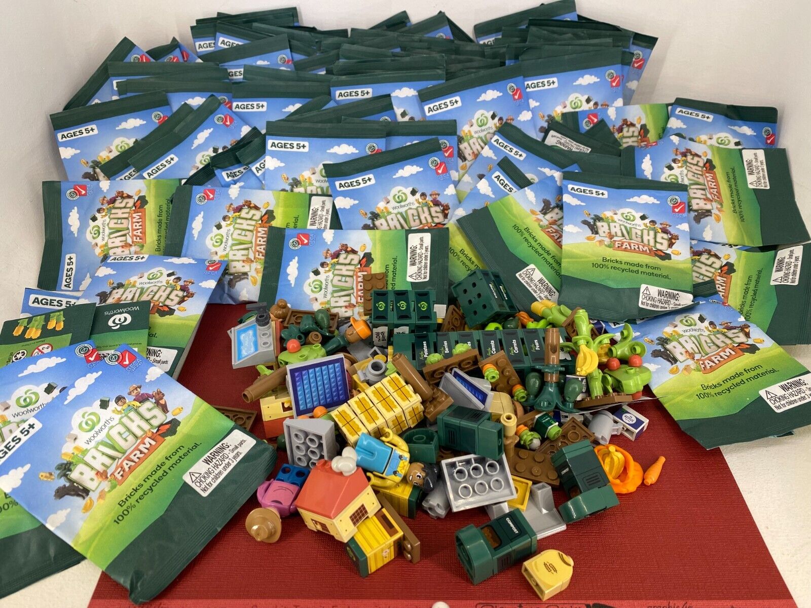 Woolworths Bricks ☆ FARM Collectibles☆ 85 Unopened Packs PLUS Lots of Open Sets