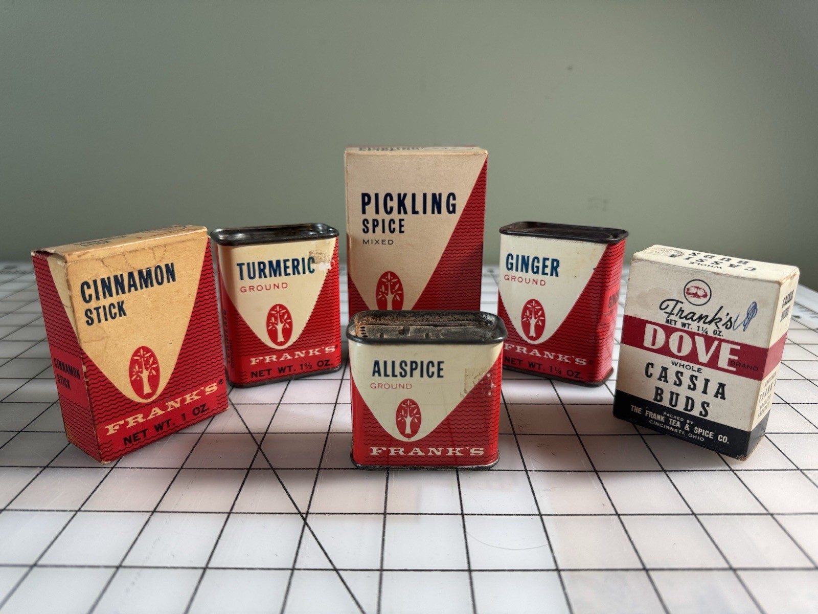 Vintage Frank’s Tea & Spice Co Spice Tins Lot Red Mid Century Kitchen Decor Vintage Frank’s Tea & Spice Co Spice Tins Lot Red Mid Century Kitchen Decor
