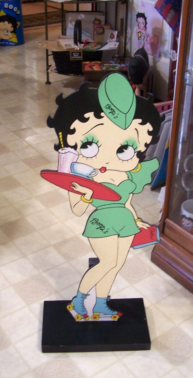 VINTAGE BETTY BOOP  DINNER 29 1/4 INCH TALL BEAUTIFUL MUST SEE WOODEN 