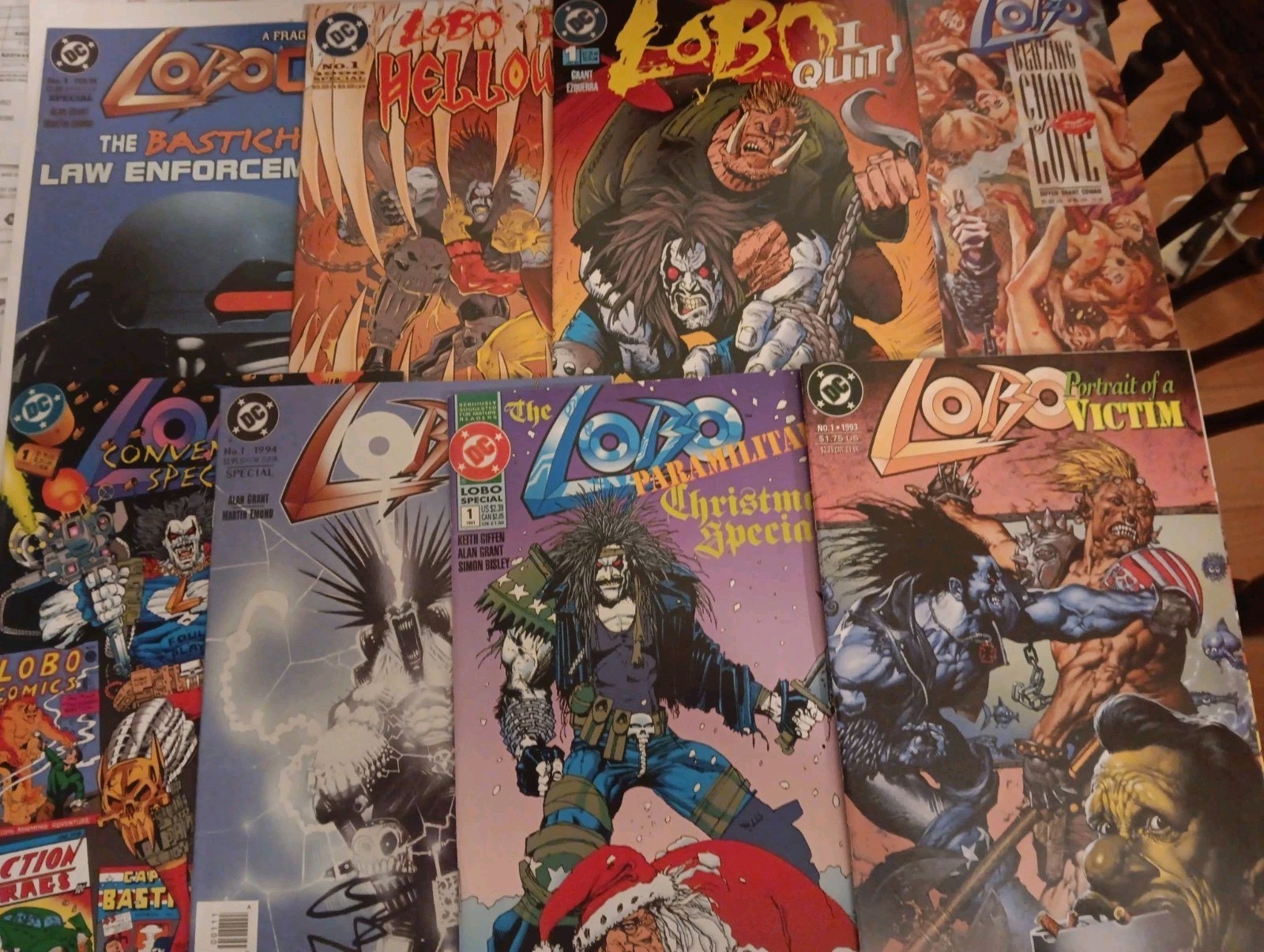 Lobo 8 comics one shots bastich law enforcement I quit Paramilitary Christmas