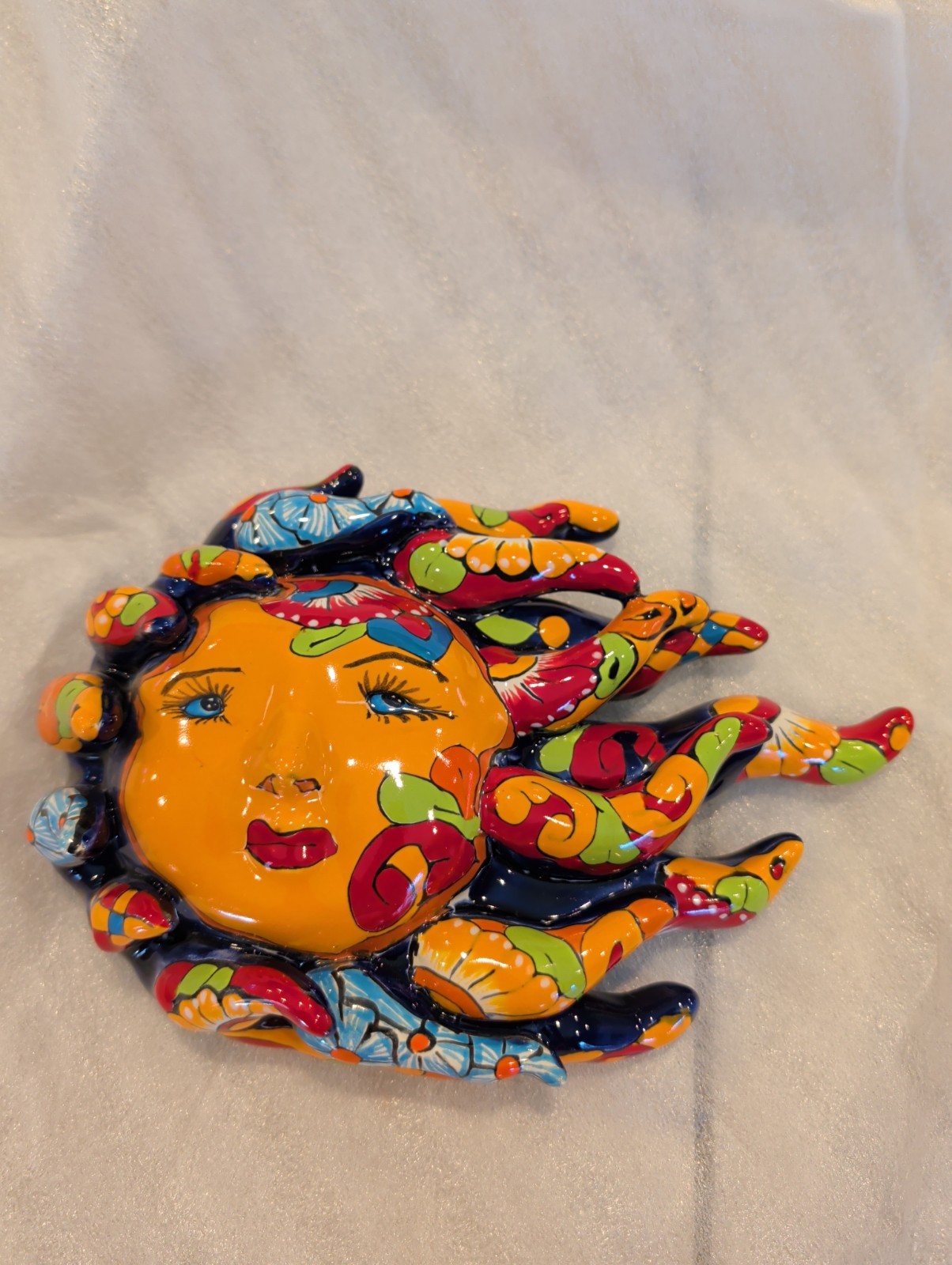 Talavera sun face, Rays in the Wind  Mexican artist Gerardo Garcia