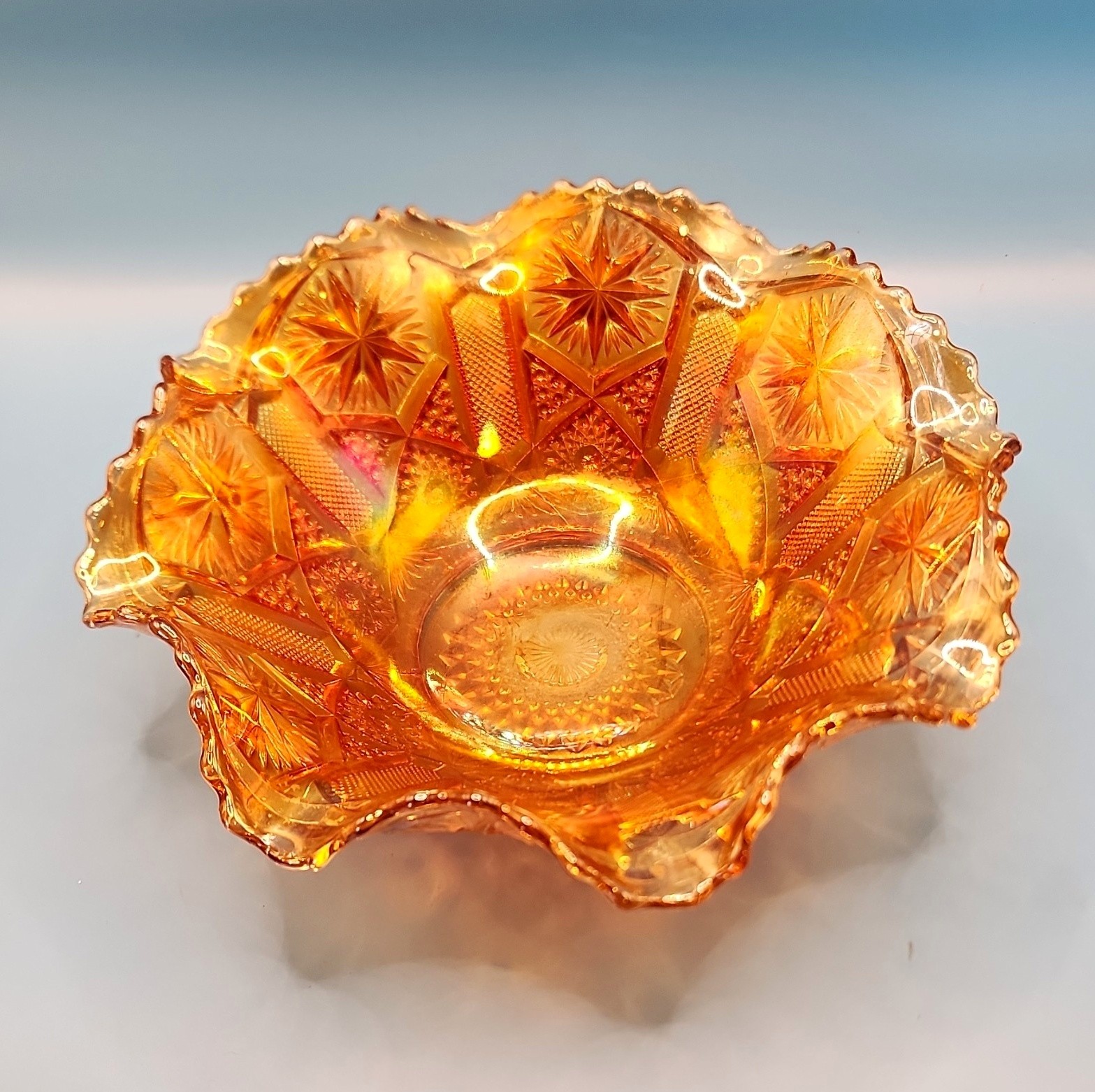 VTG Merigold Imperial Pressed Glass Star and file pattern Carnival glass Bowl