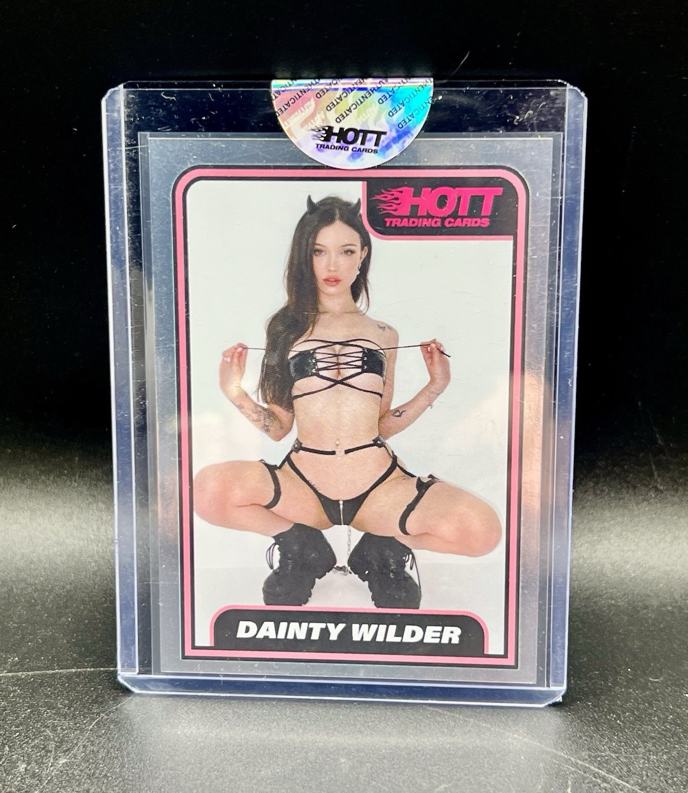 Hott Trading Cards Dainty Wilder Silver Foil /100