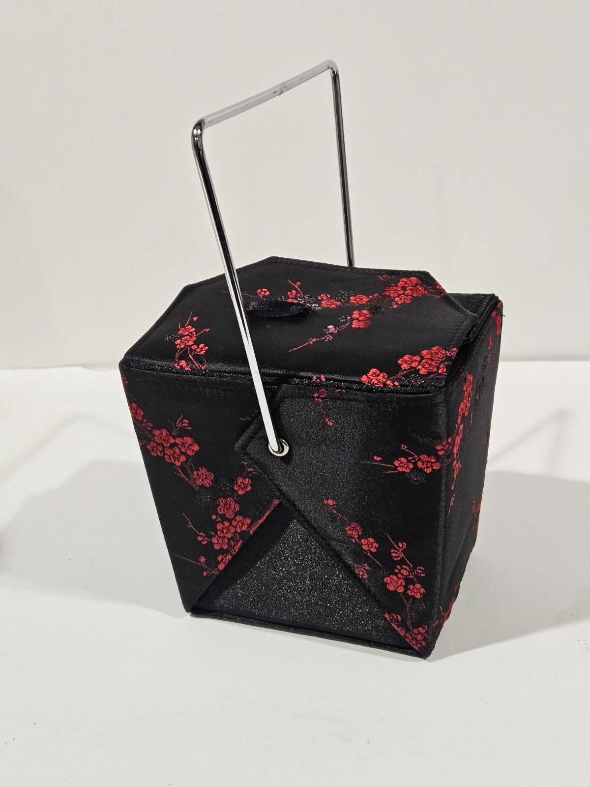 Vintage Yans NY Chinese Take Out Box Handbag With Metal Handle 5½