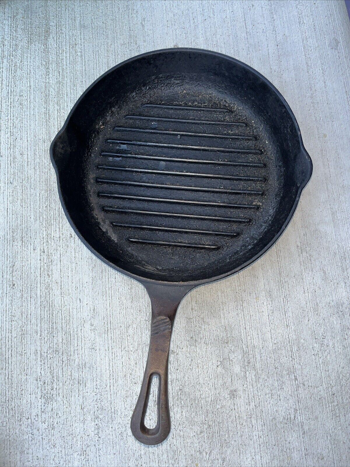 Country Cabin Vintage CAST IRON STEAK GRILL SKILLET PAN