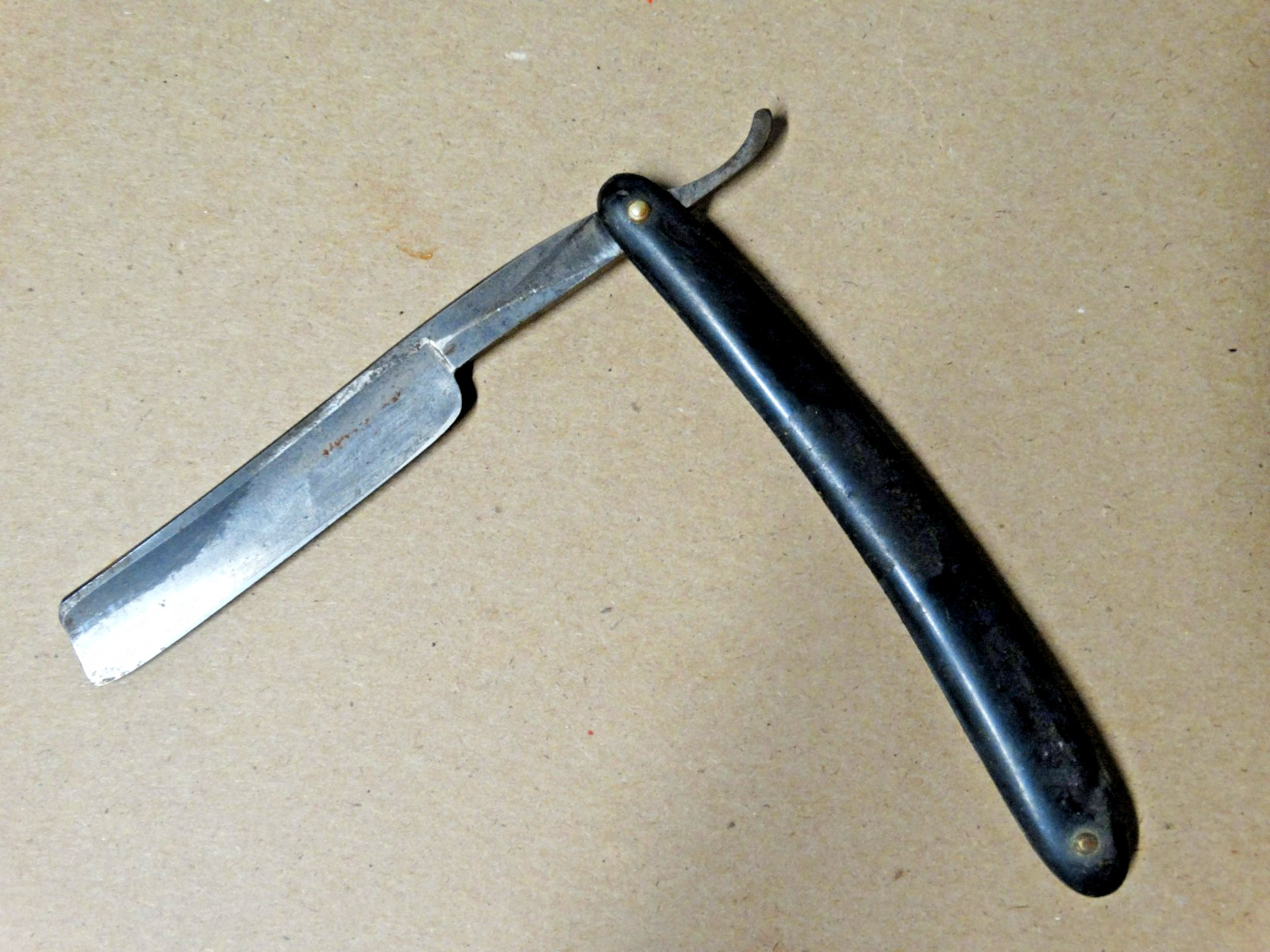 Antique J.R. Torrey & Co. Straight Razor - Worchester Mass. Antique J.R. Torrey & Co. Straight Razor - Worchester Mass.