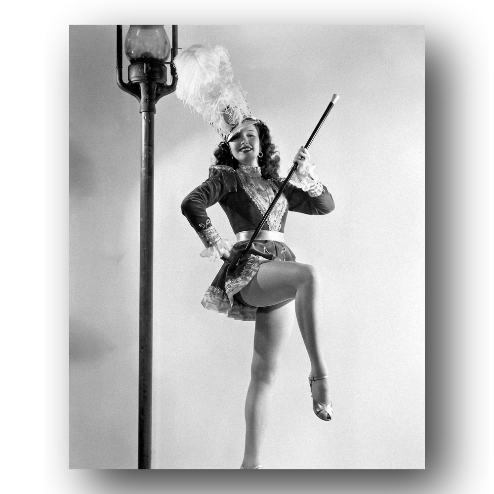 Ann Miller Photo 8x10 Glamorous Portrait Star Headshot-3