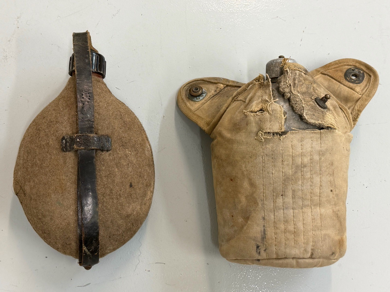 WW1/WW2 Canteens USA & German Stamped Lot