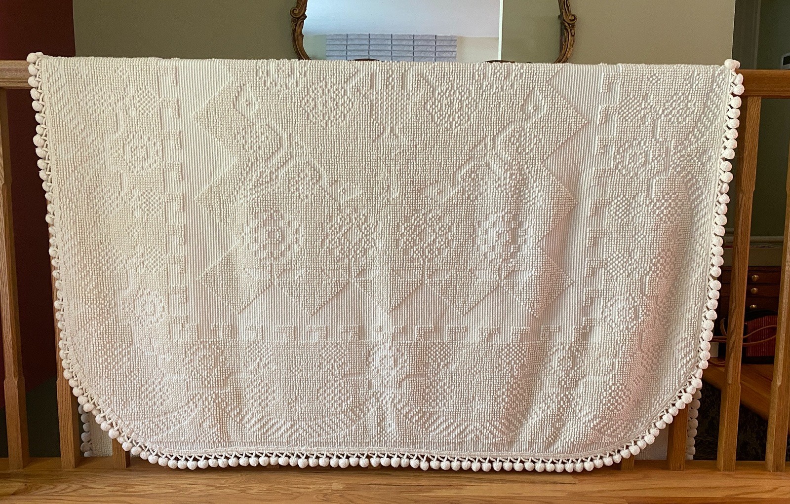 VTG Bates George Washington Choice Hobnail Twin Coverlet Bedspread Pom Pom Trim