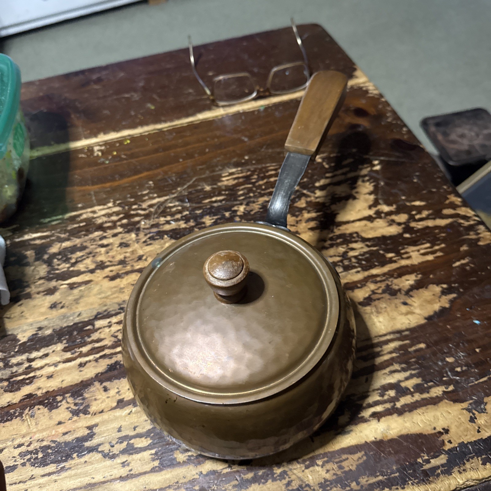 Stockli-Netstal-Vintage Hammered-Copper-Pot-With-Wooden-Handle - Swiss made