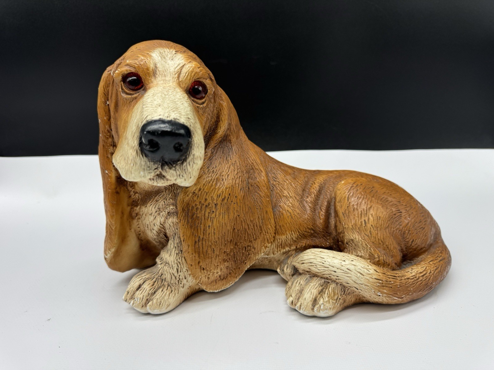 Vintage HOMCO 1983 Basset Hound Dog Figurine Large Resin Statue 