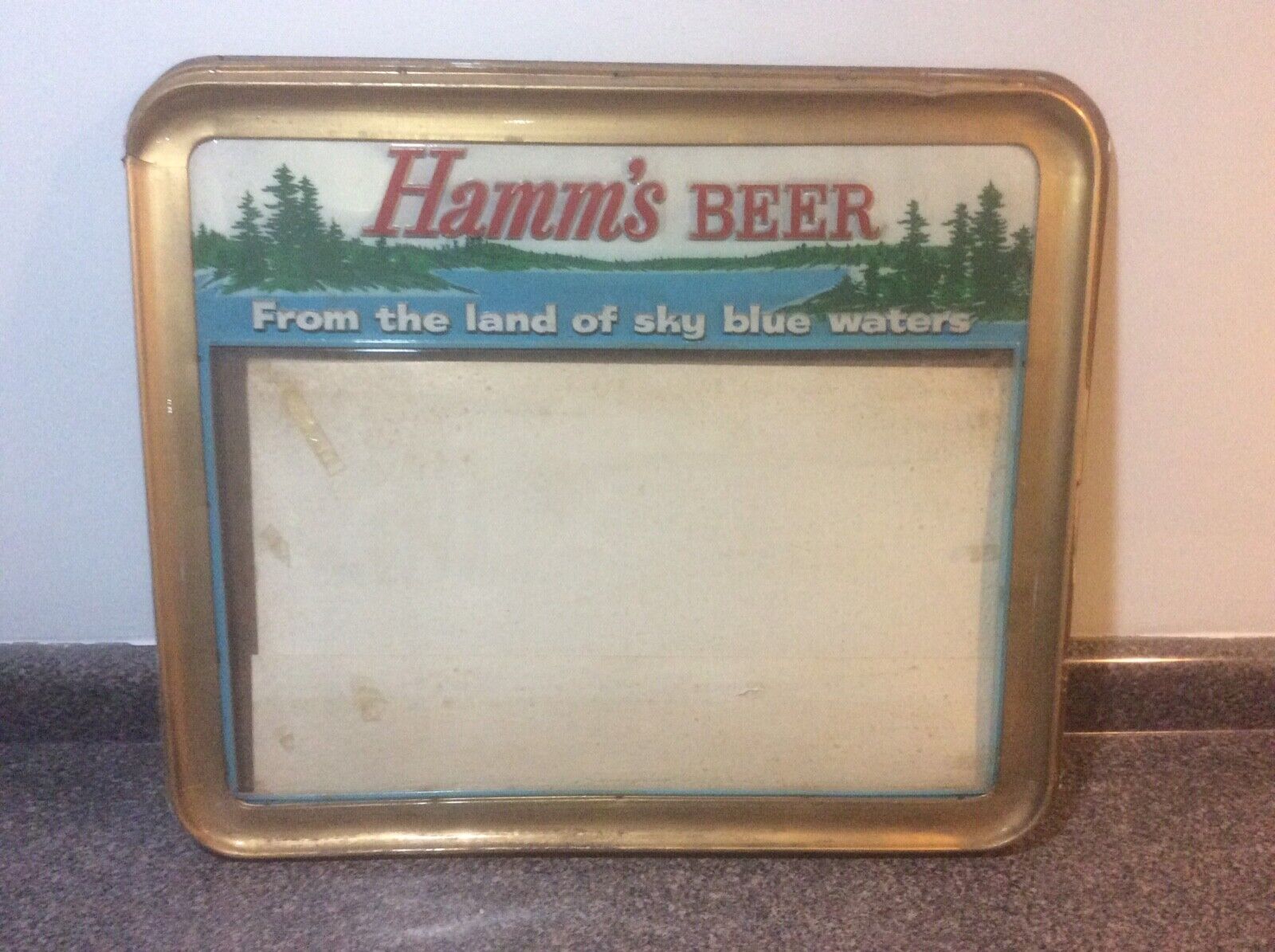 Vintage Hamm’s Beer From the Land of Sky Blue Waters Bar Sign License Holder GW