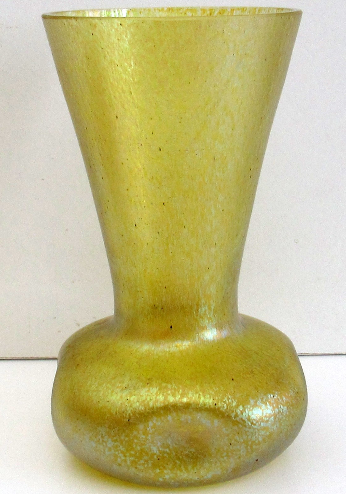 Rare Vintage Loetz Kralik Iridescent Dimpled Glass Vase - Nice - 