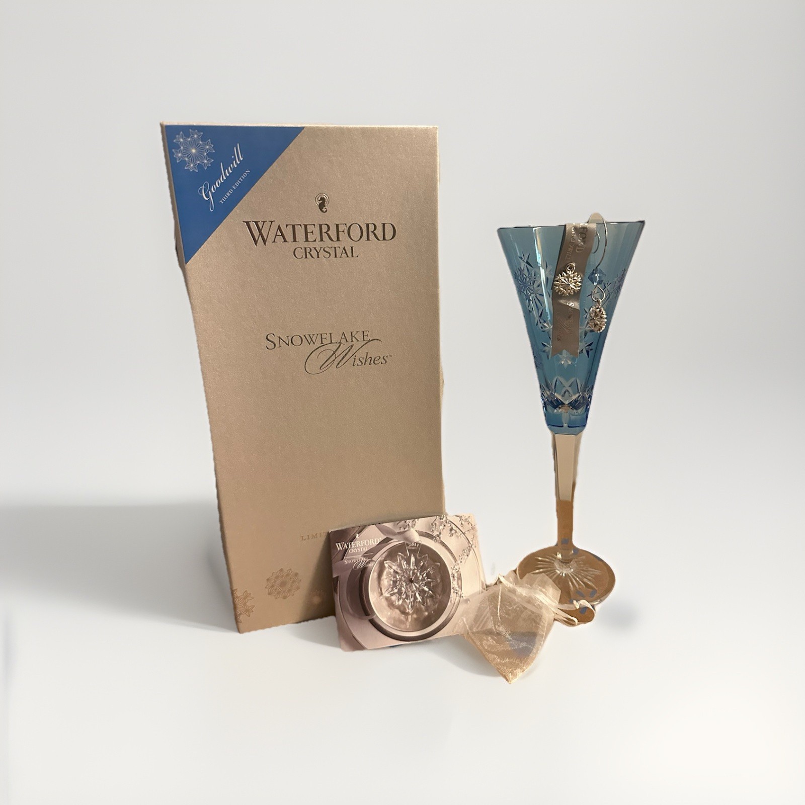 Waterford 2013 Snowflake Wishes Goodwill Lt Blue Champagne Flute 3rd Ed 2 Charms