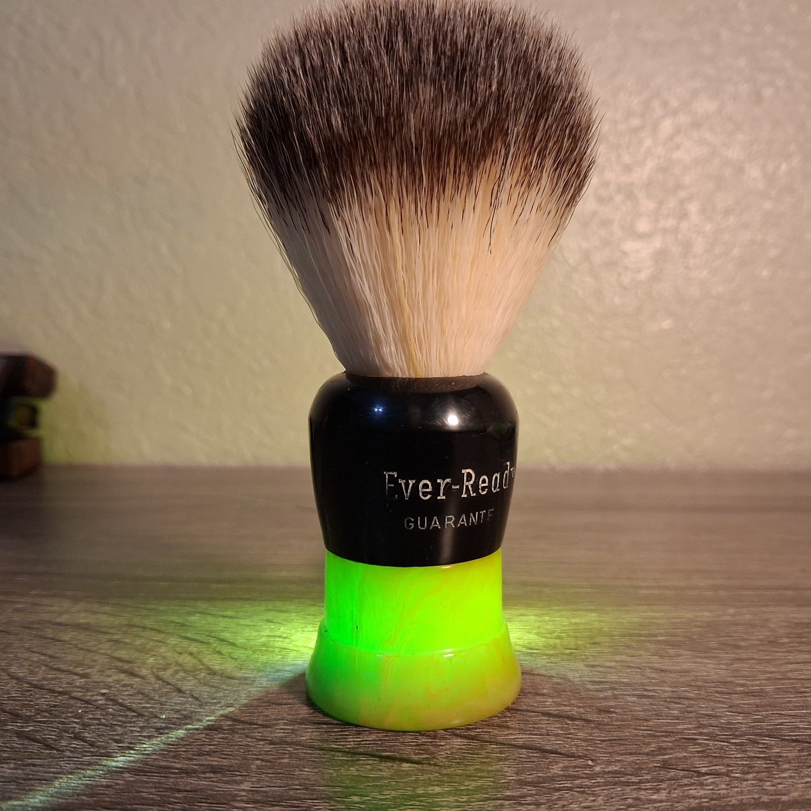 Restored Ever Ready 200 Green Bakelite Shave Brush 24mm Synthetic Knot Antique