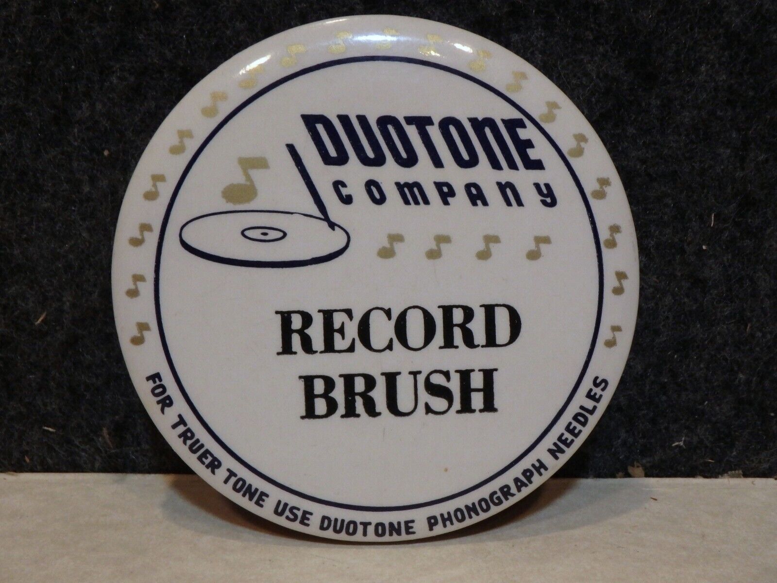 VINTAGE DUOTONE PHONOGRAPH NEEDLES ADVERTISING CELLULOID RECORD CLEANER BRUSH