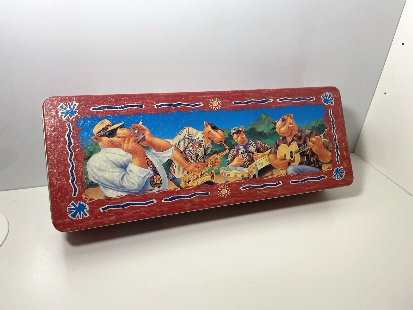 Vintage 1992 Joe Camel  5 Lighter Set With Collector Tin