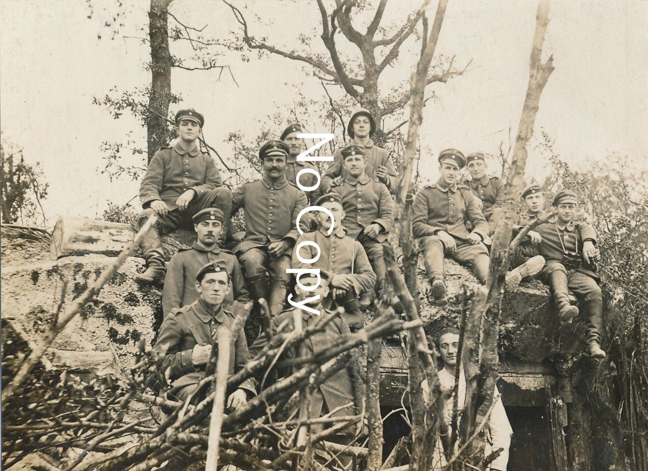 Photo 1st WW2 - Group of German Soldiers in Forest Camp - Field Grey - Stahlhelm X261