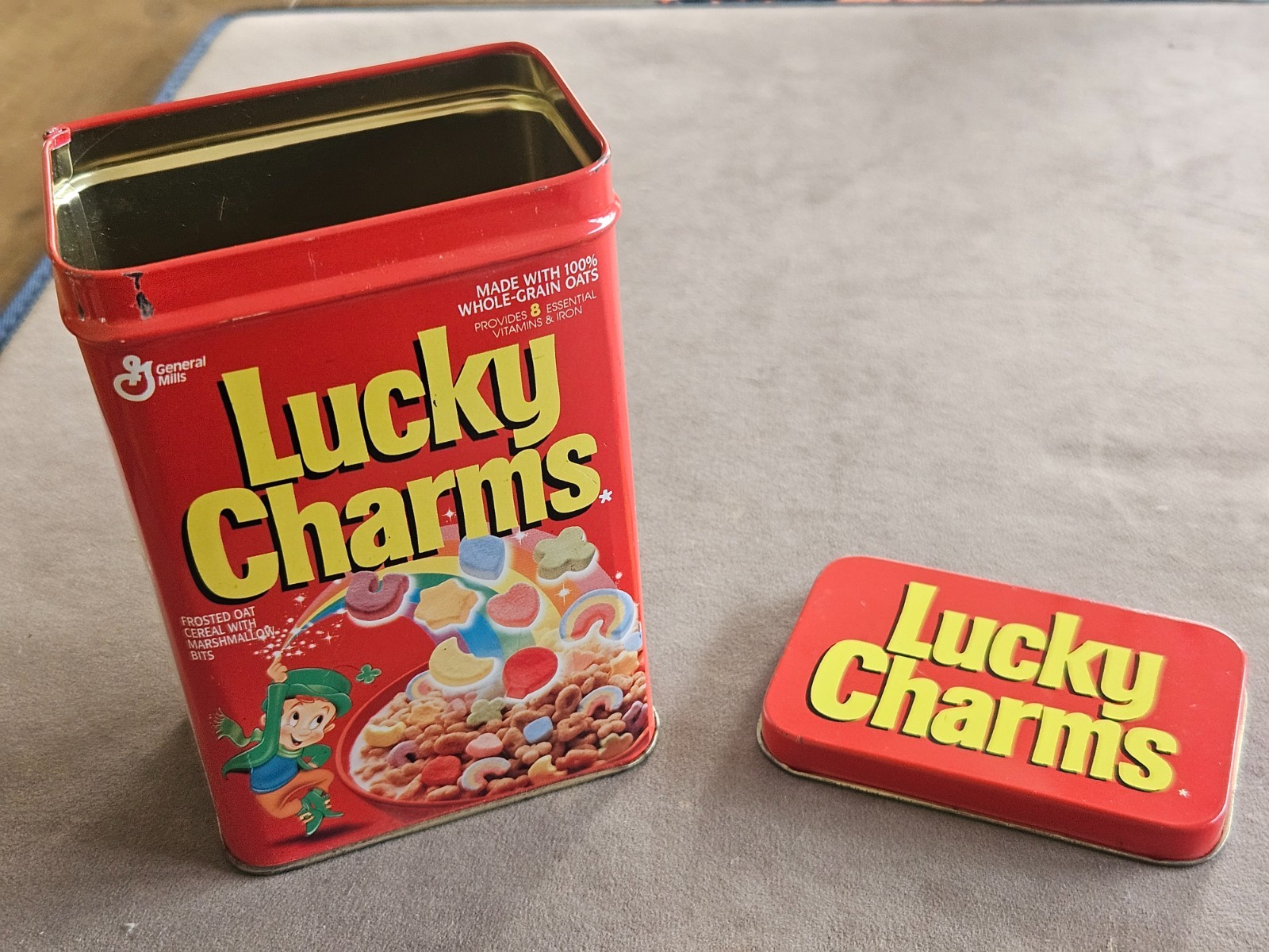 1995 Vintage Lucky Charms Cereal Box Novelty Storage Tin - General Mills - 5\
