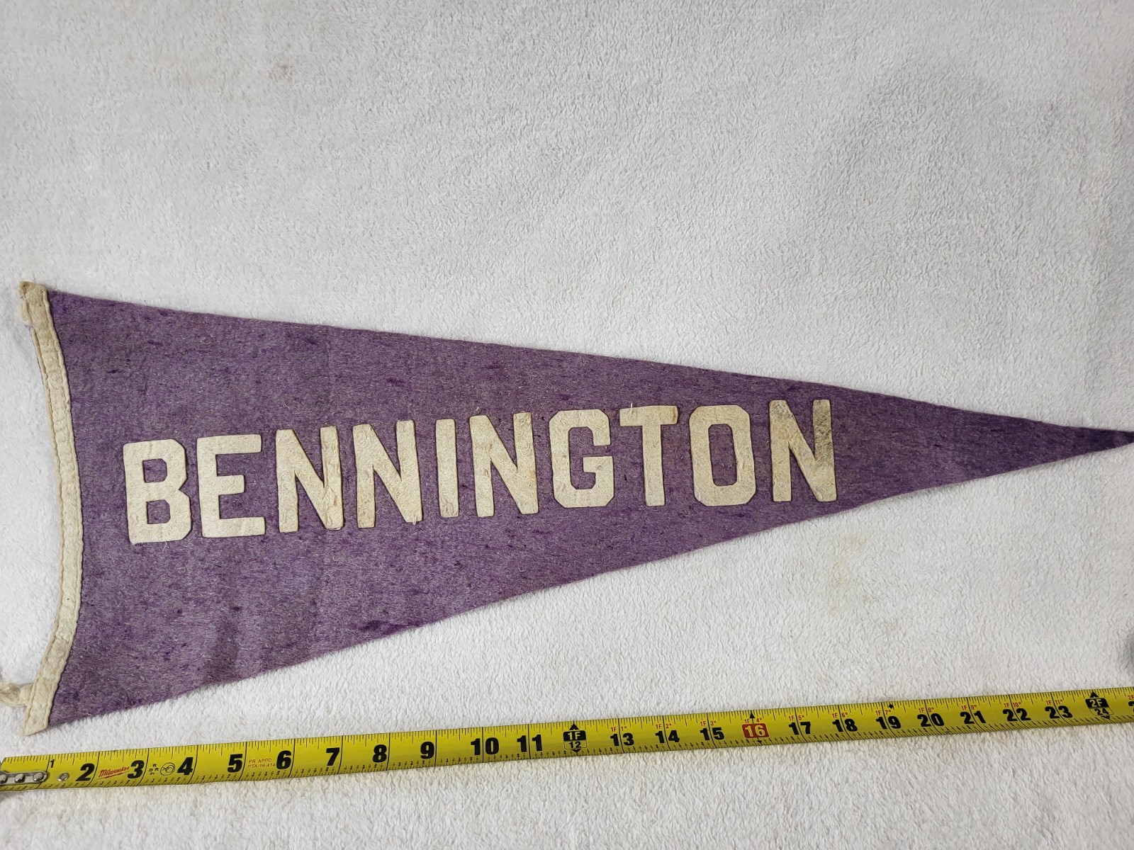 Vintage Bennington Vermont Felt Pennant Souvenir Travel Flag Purple Cream