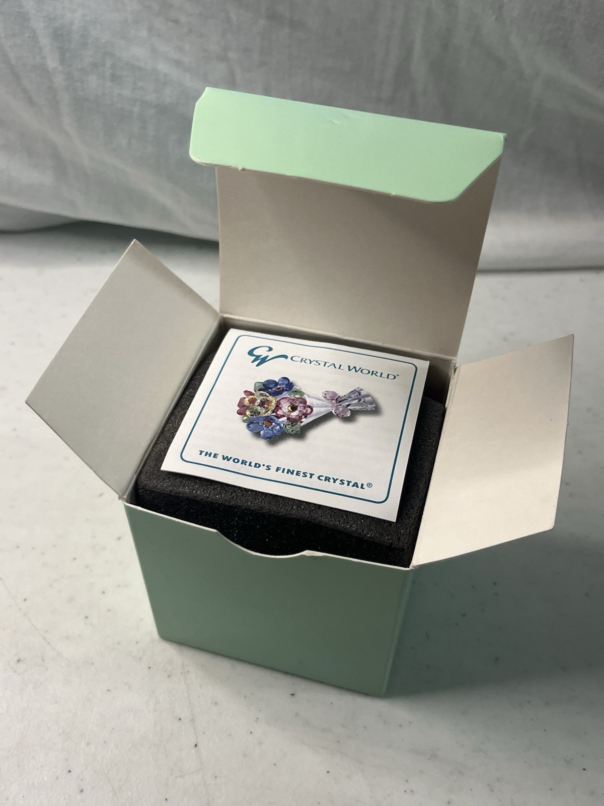 Crystal World African Violet Figurine 669 Crystal Flower Plant in Pot w/Box&Tag