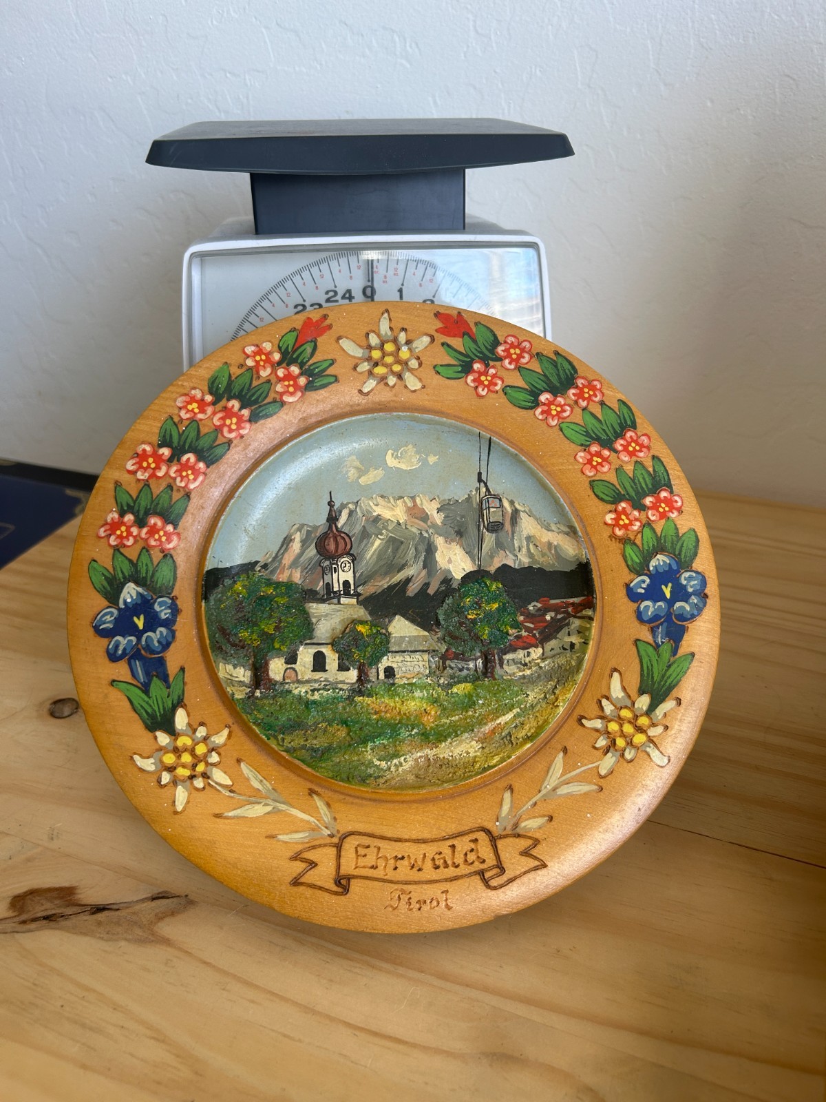 Vintage Hand-Painted Wooden Alpine Musical Wall Plate – Ehrwald, Tirol (Austria)
