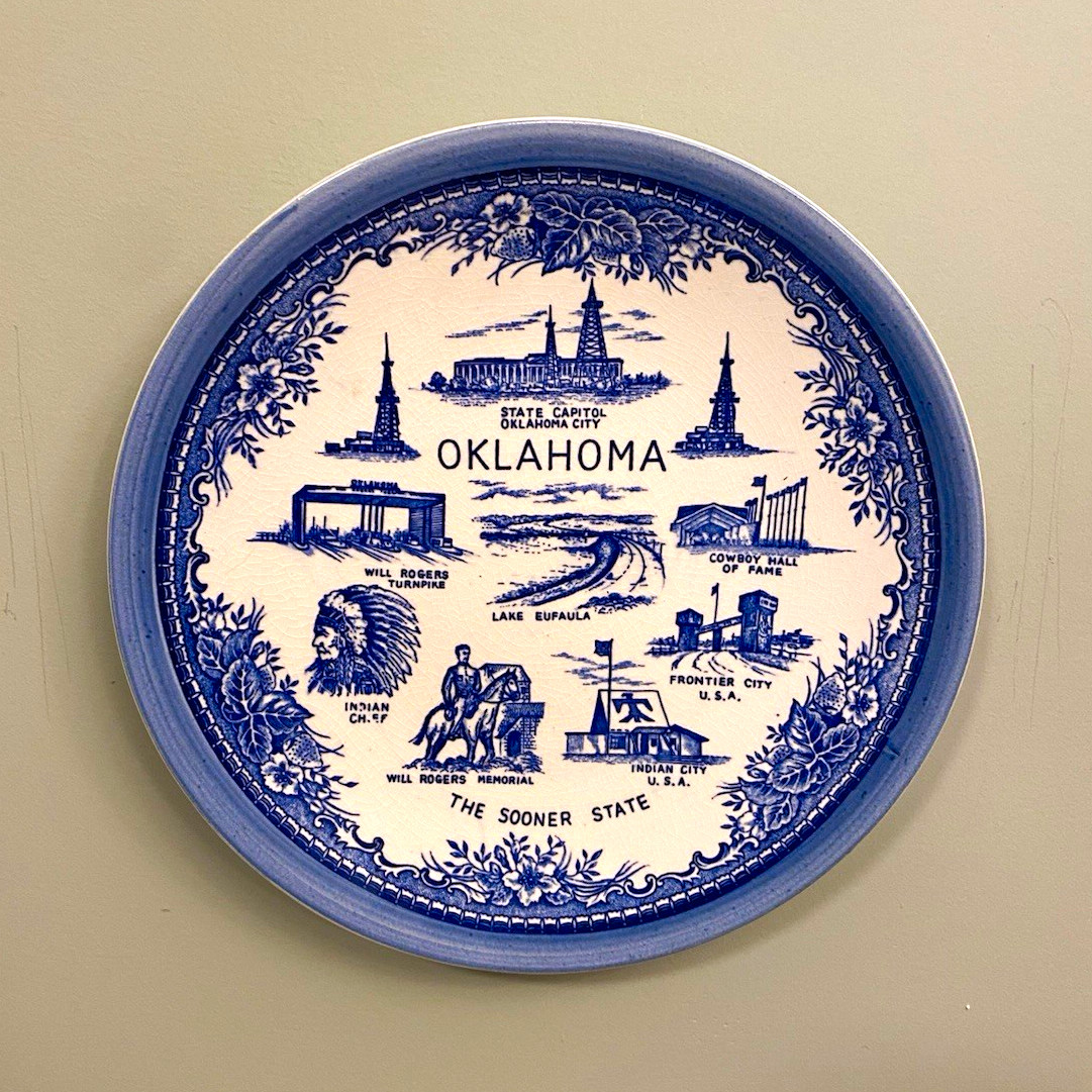 Oklahoma The Sooner State Blue & White Souvenir Decorative Plate