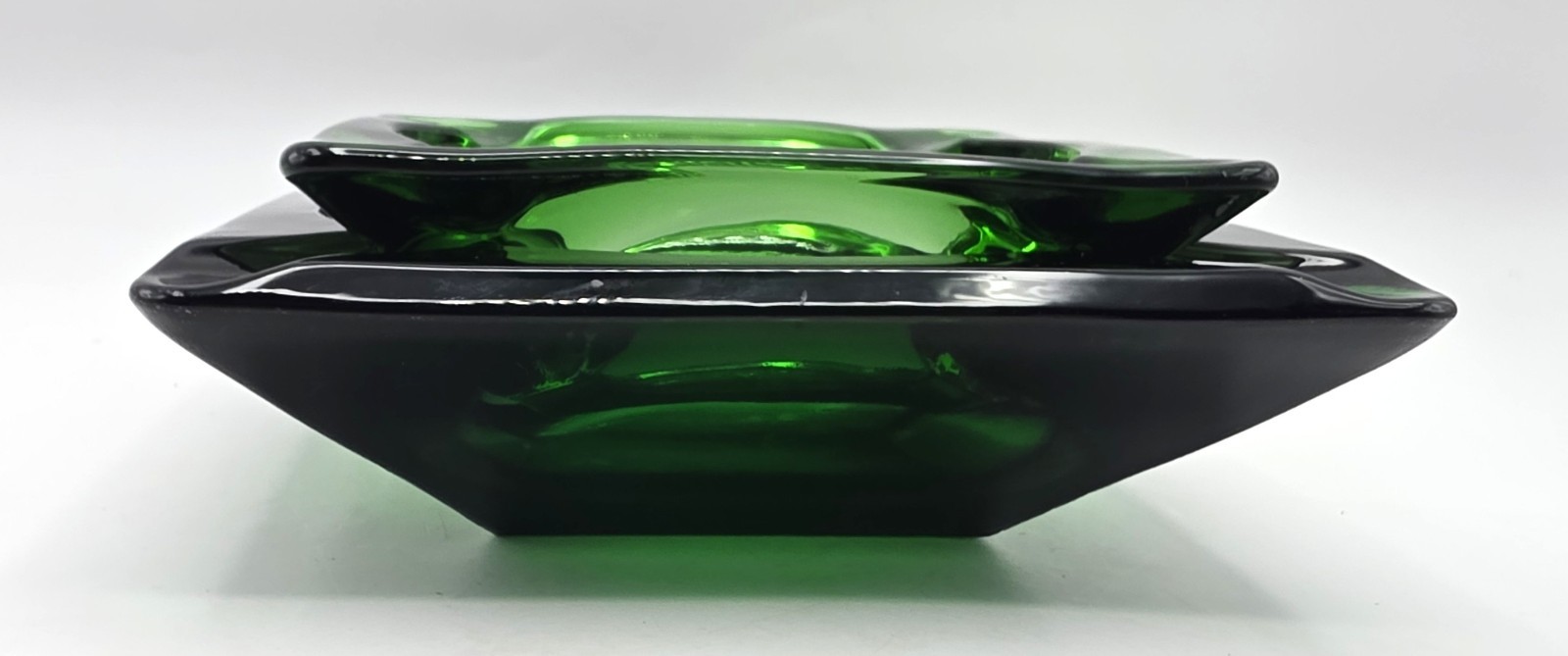 VTG Anchor Hocking Emerald Green Glass Nesting Ashtrays Pair MCM