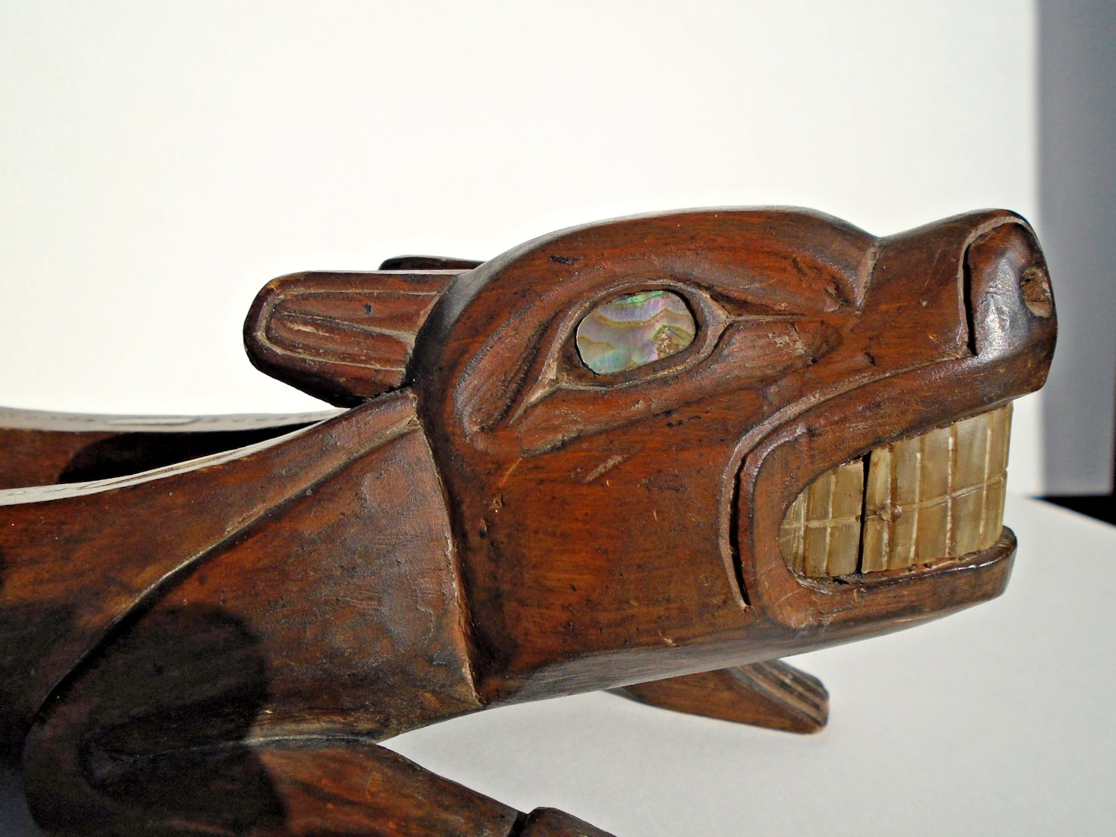 Tlingit Alaska native Indian old wood bowl carved beaver ca.1900 Northwest coast