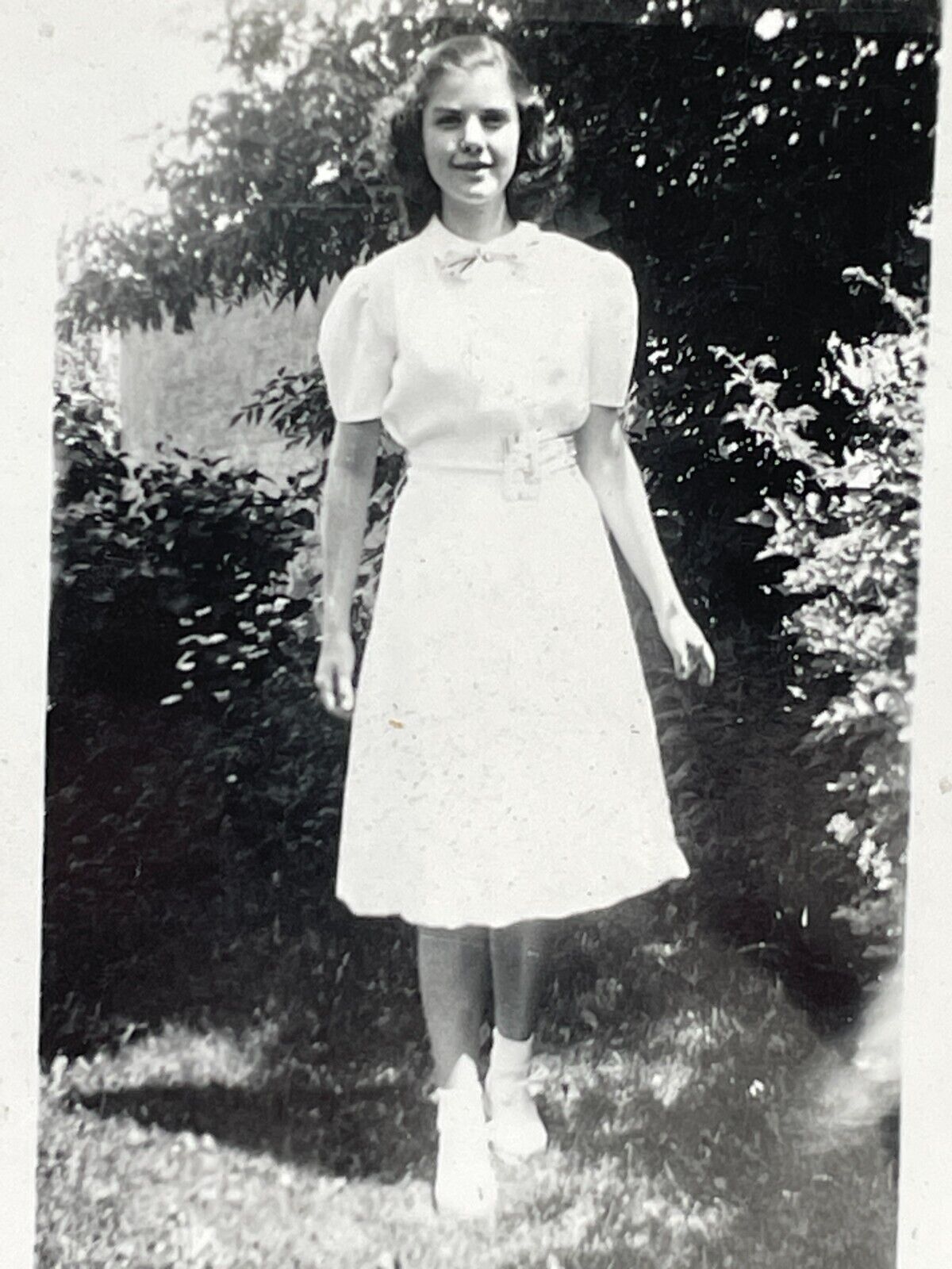 PC Photograph Young Lady 1940 Portrait