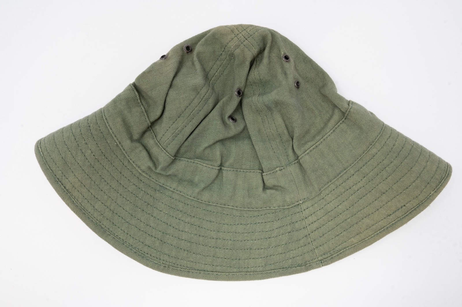 WWII US Army M1941 HBT Daisy Mae Hat WAC Herringbone Twill New Old Stock