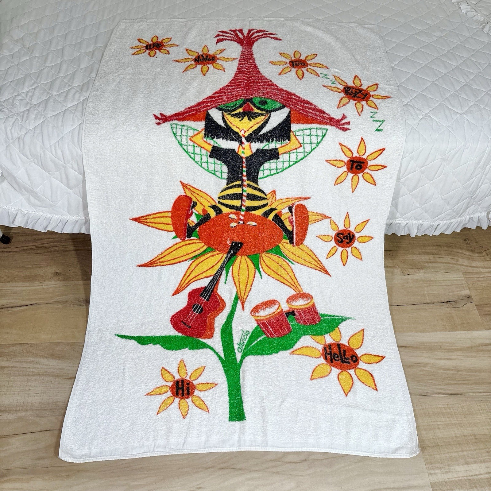 Vintage Royal Terry Of California Groovy Buzy Bee Extra Large Beach Towel NOS