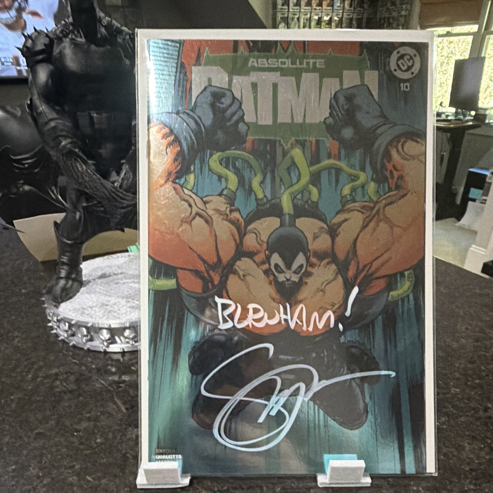 DC Comics Absolute Batman #10 - 2x Signed Snyder & Burnham NYCC Key-foil mint DC Comics Absolute Batman #10 - 2x Signed Snyder & Burnham NYCC Key-foil mint