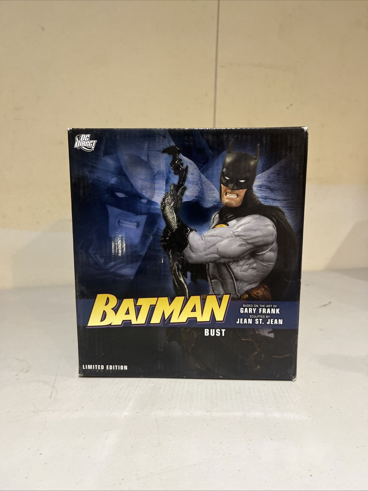 Batman Bust Heroes of the DC Universe 2nd Series Gary Frank DC Direct Batman Bust Heroes of the DC Universe 2nd Series Gary Frank DC Direct