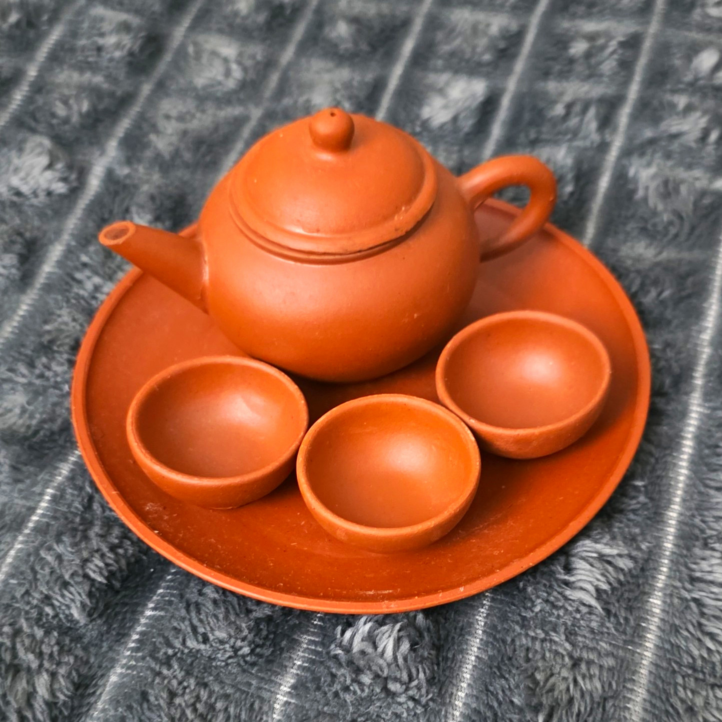 Vintage Miniature Chinese Yixing Red Clay Tea Set - Signed \ Vintage Miniature Chinese Yixing Red Clay Tea Set - Signed \