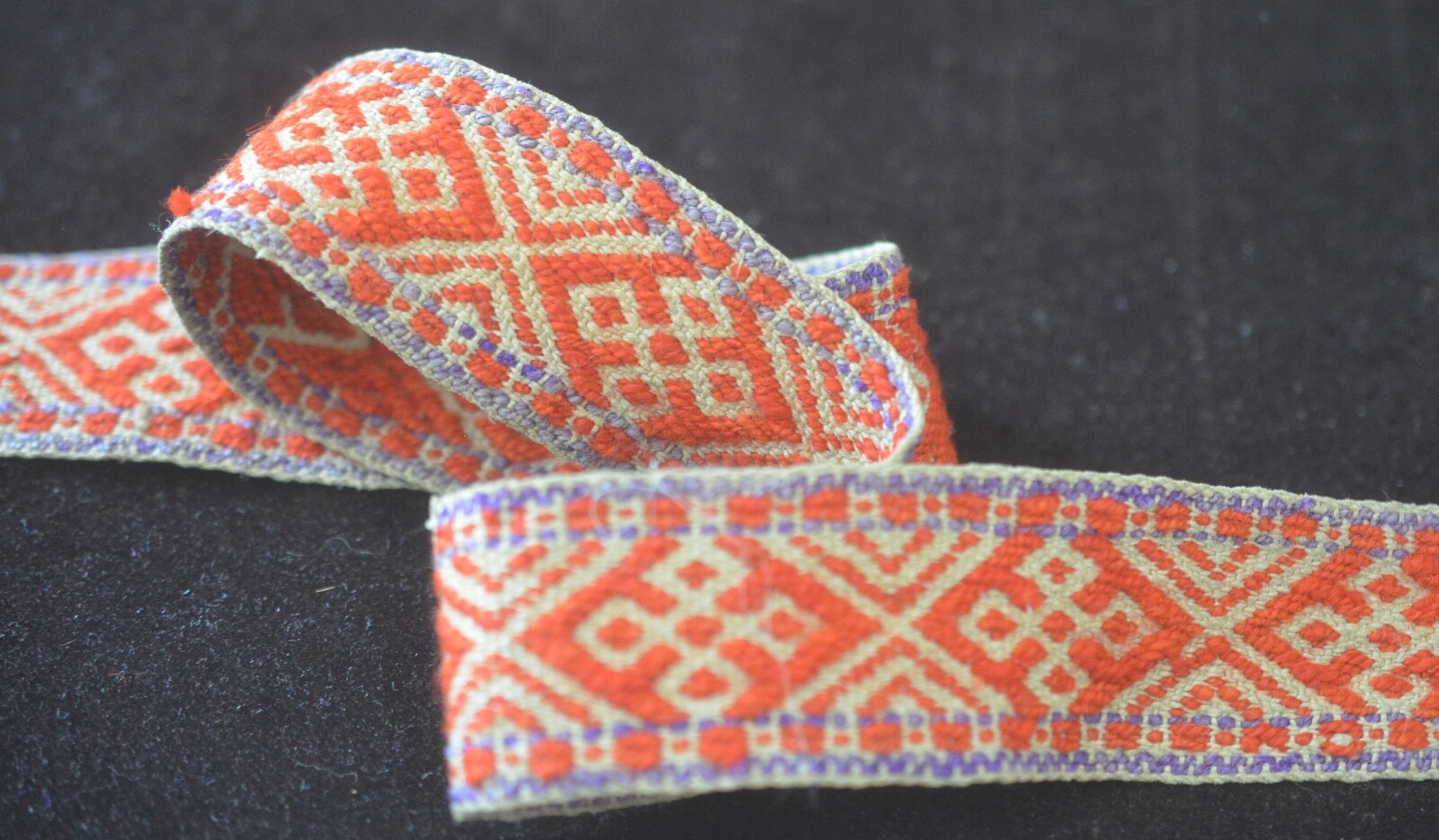 Antique Hand Embroidered Ribbon Trim UU987
