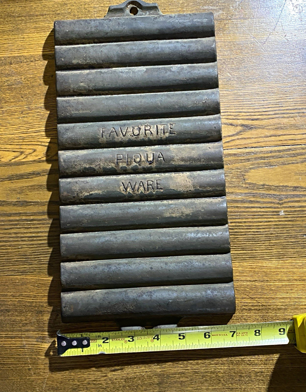 Vintage Favorite Piqua Ware Cast Iron 11-Stick Breadstick Pan 1916-1935