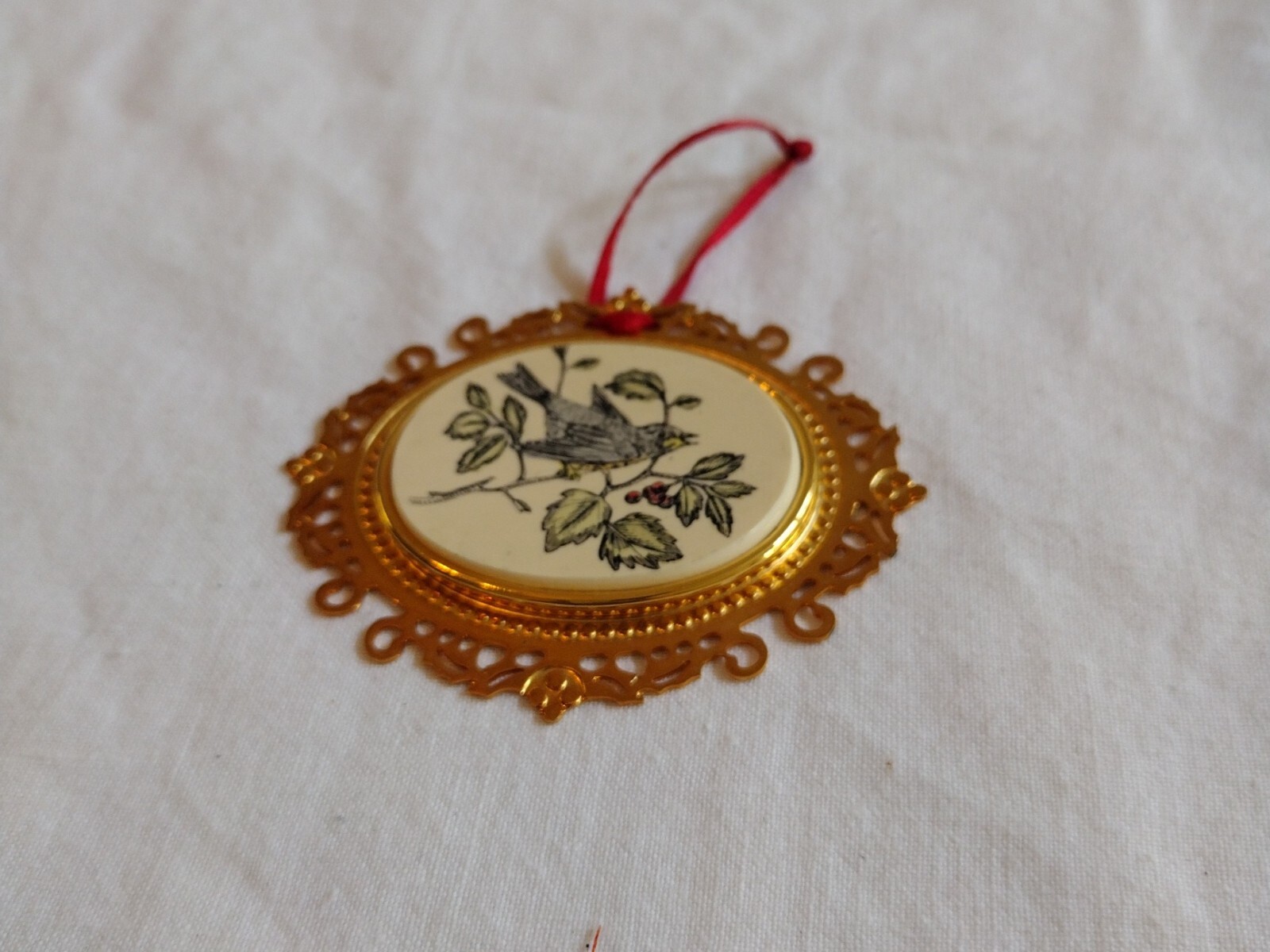 Vintage BARLOW Small Hanging Piece. D1