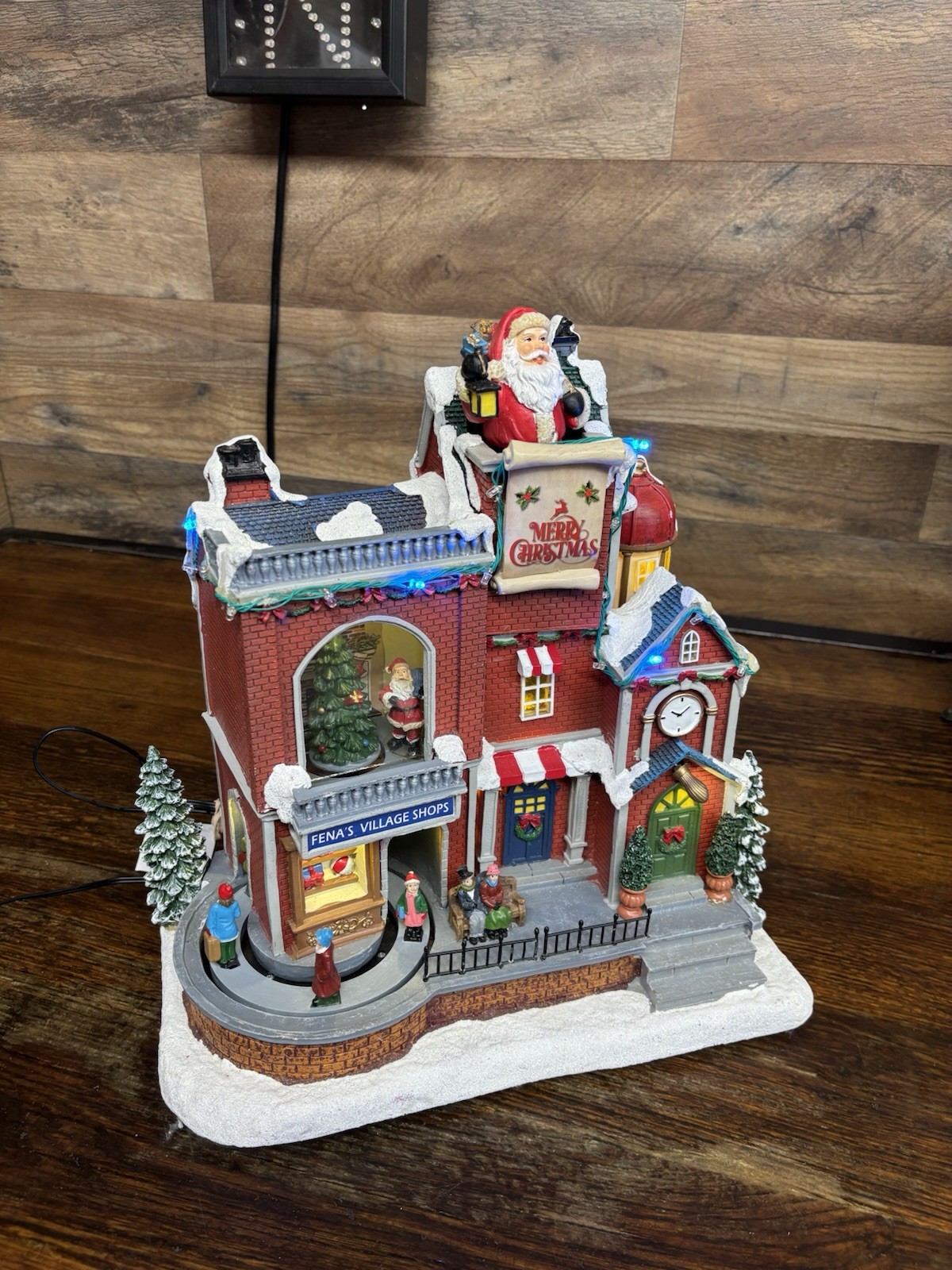 Carole Towne Fena\'s Village Shops Christmas Shopping Santa Animated LED