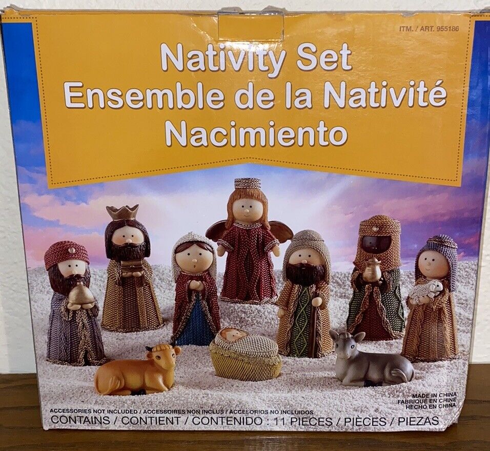 Costco Decorative Christmas Nativity Set 11 Pieces Complete in Box