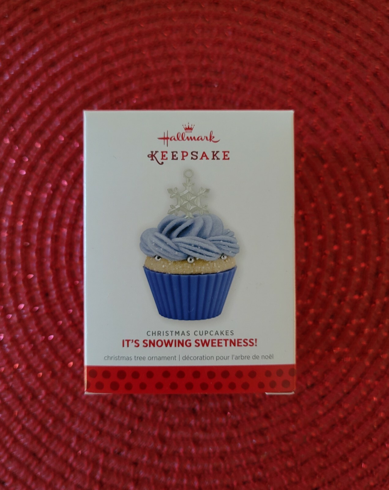 2013 Hallmark It\'s Snowing Sweetness Ornament, NIB