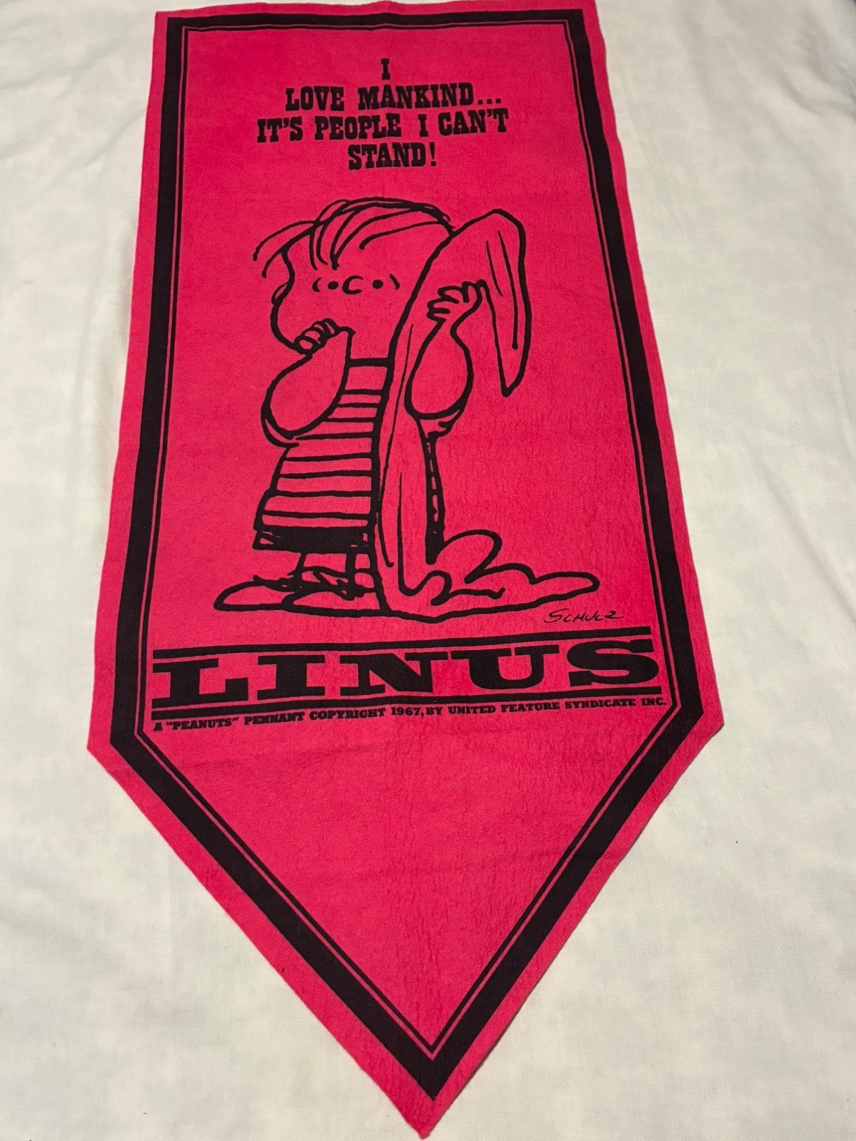 VTG  1967 Peanuts LINUS Pink Mankind Felt Banner Pennant Rare 