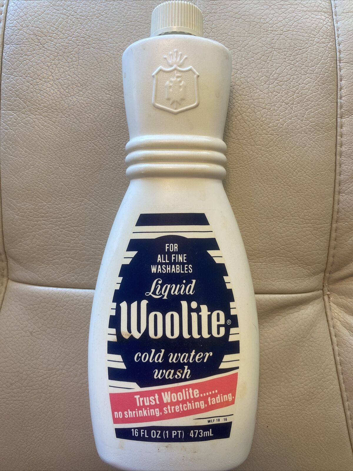 Vintage 1980s 32oz Liquid Woolite Cold Water Wash Bottle For All Fine Washables